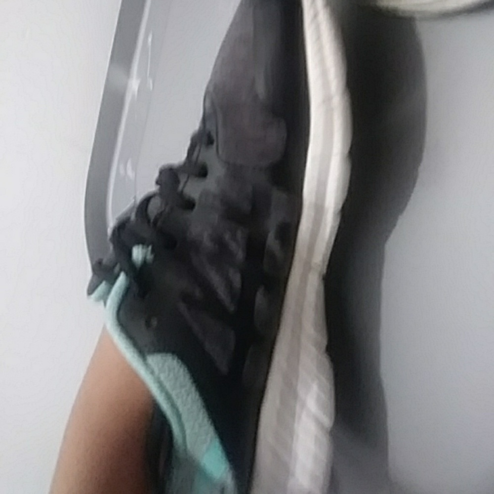 Filas - Picture 2 of 3